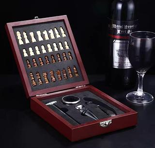 conjunto para vinho com xadrez